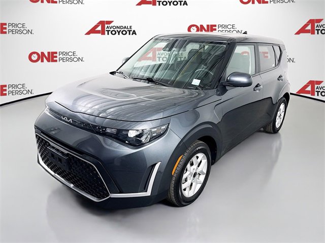 2023 Kia Soul LX photo 3