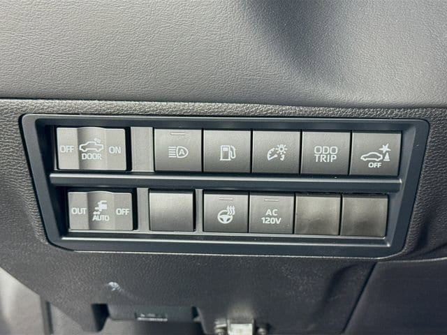 2026 Toyota Tundra Platinum - Photo 10