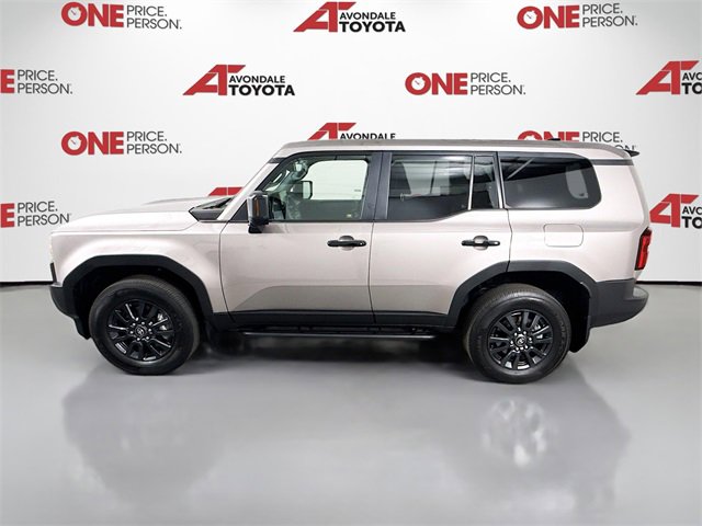2025 Toyota Highlander Hybrid photo 4