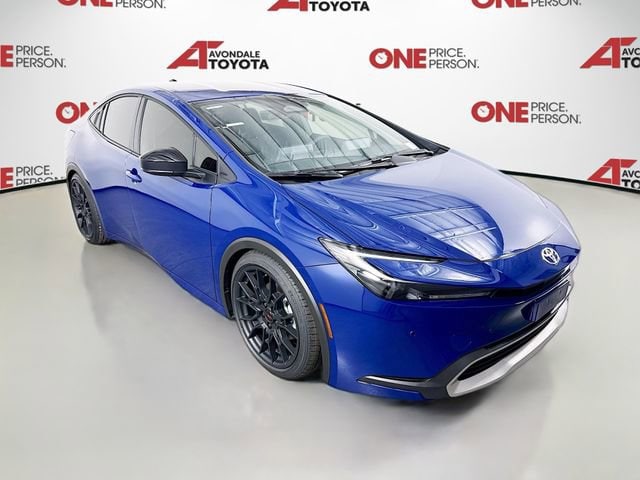 2026 Toyota Prius SE's photo