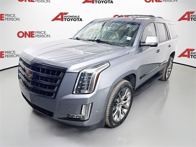 2019 Cadillac Escalade Luxury photo 3