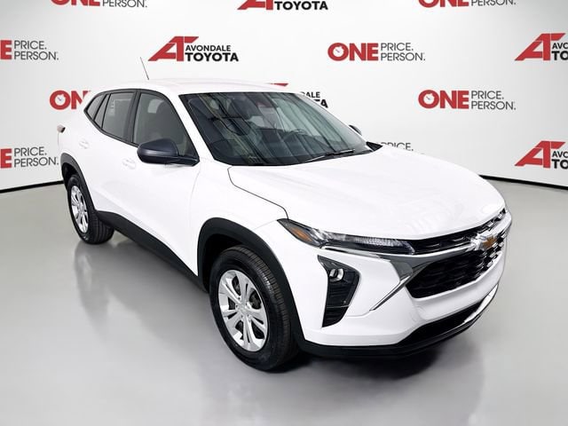 2025 Chevrolet Trax LS