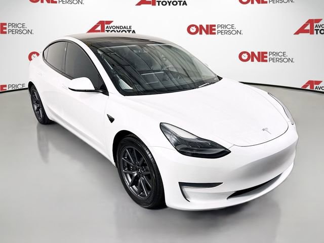 2023 Tesla Model 3 -'s photo