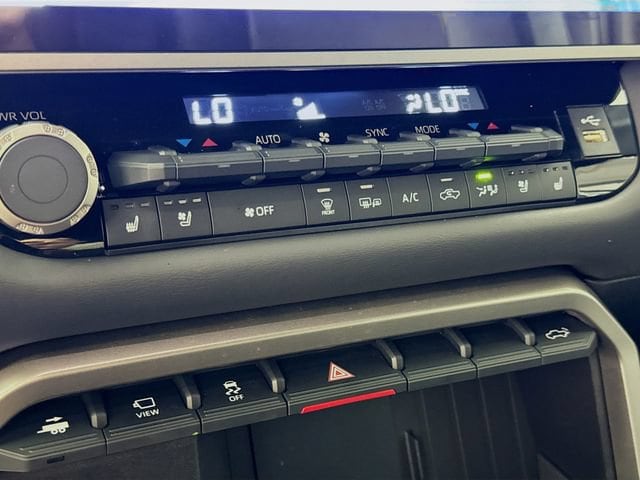 2026 Toyota Tundra Platinum - Photo 15