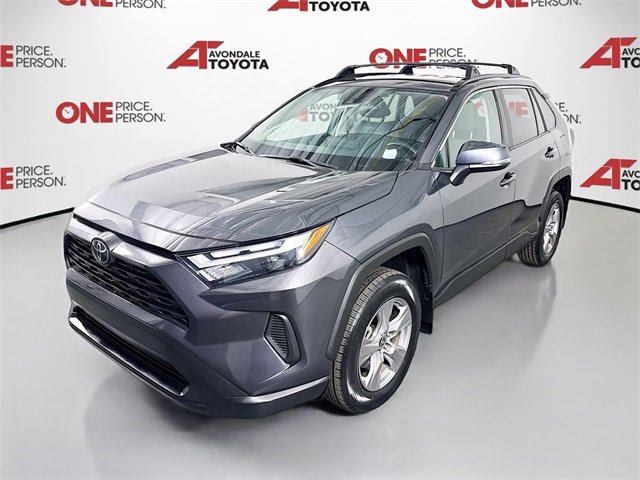 2023 Toyota RAV4 XLE photo 3