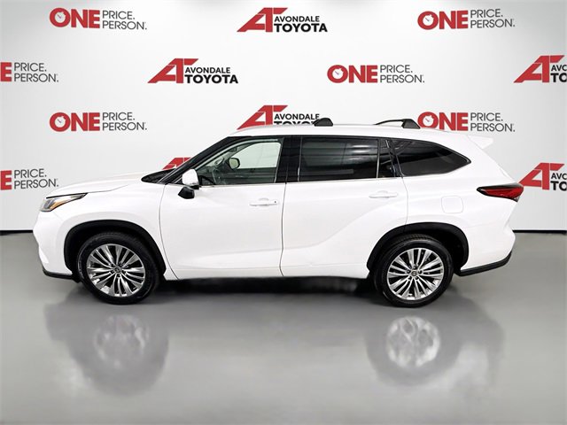 2023 Toyota Highlander Platinum photo 4