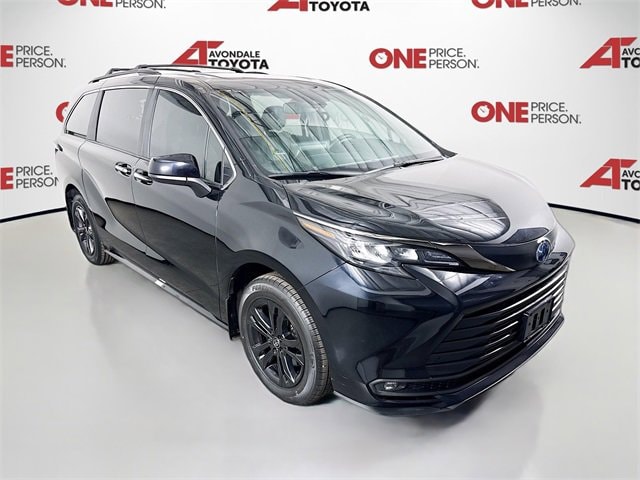 2024 Toyota Sienna Woodland Edition