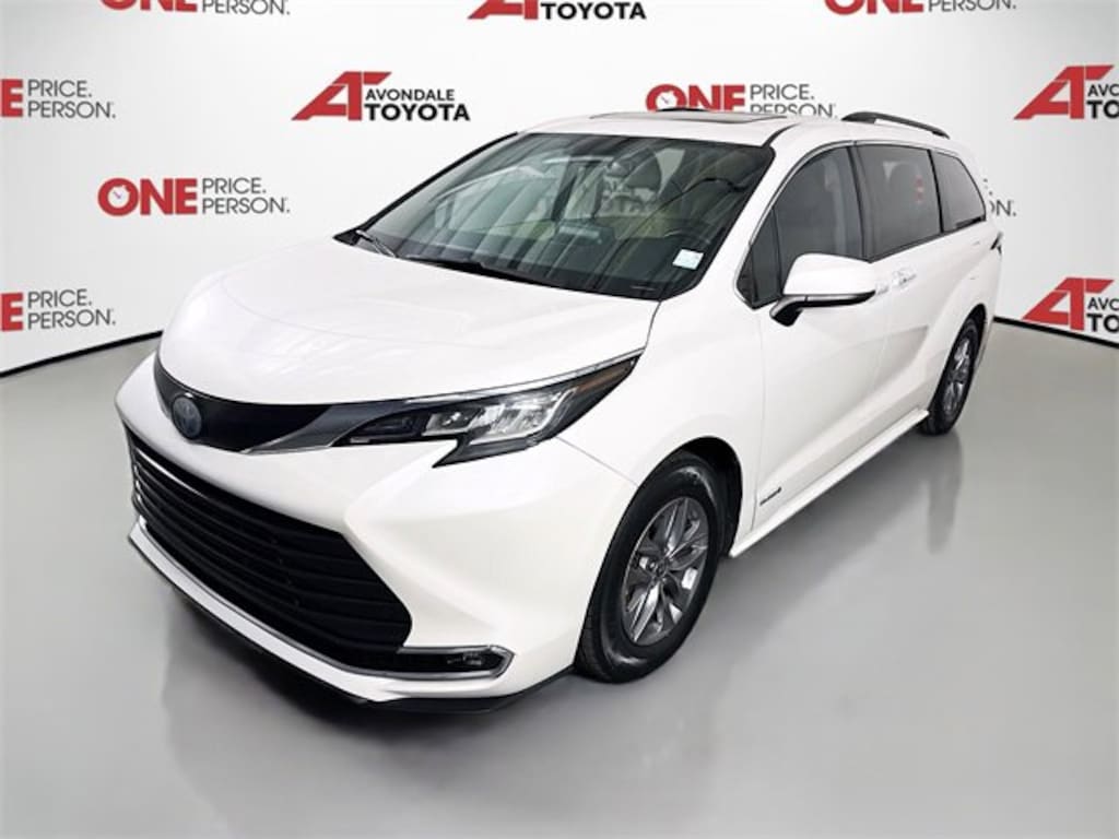 Certified 2021 Toyota Sienna XLE 8 Passenger Van