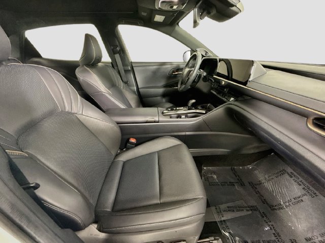 2026 Toyota Crown Platinum - Photo 30