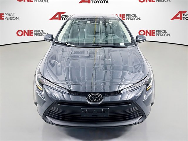 2025 Toyota Corolla LE photo 2