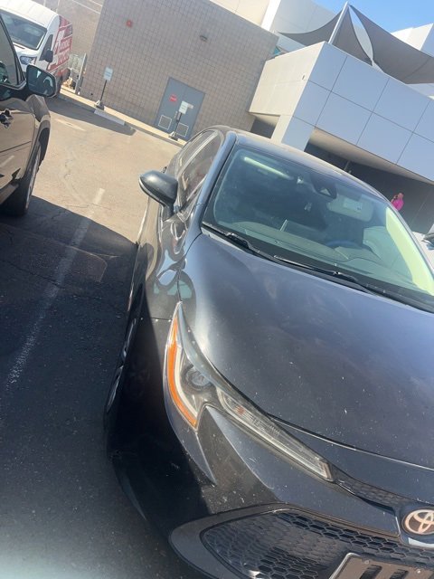 2021 Toyota Corolla LE photo 2