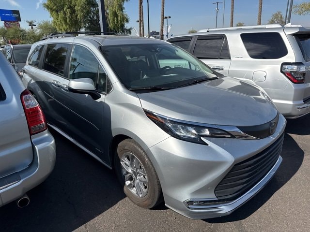 2021 Toyota Sienna Van 