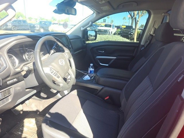 2023 Nissan Titan SV photo 4