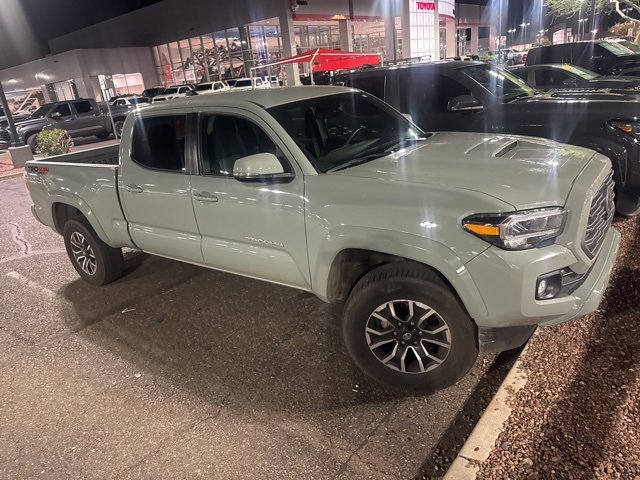 2023 Toyota Tacoma TRD Sport V6 photo 2