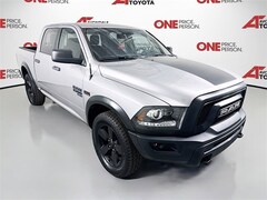 2020 Ram 1500 Classic SLT Truck Crew Cab