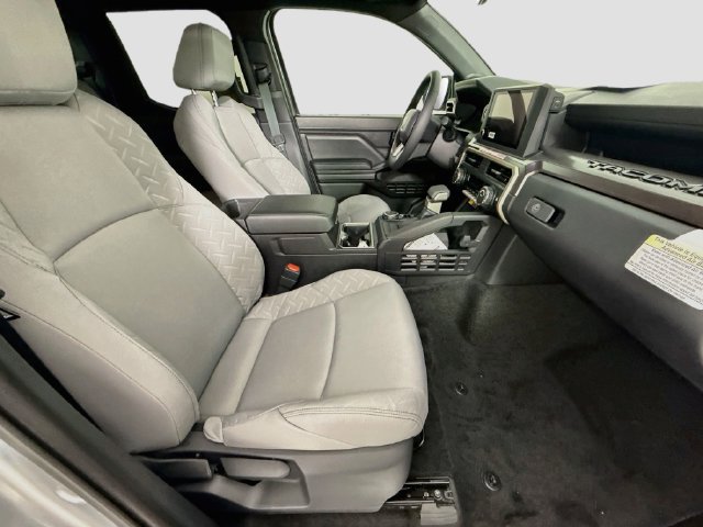 2026 Toyota Tacoma SR5 - Photo 26