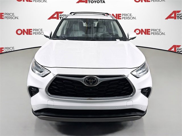 2023 Toyota Highlander Platinum photo 2