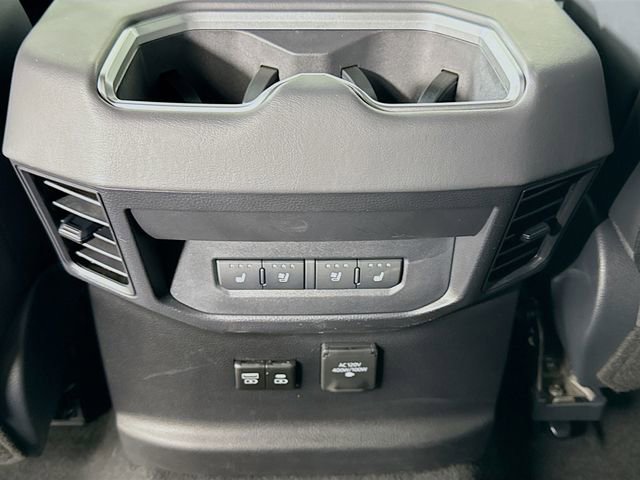 2025 Toyota Tundra Platinum - Photo 25