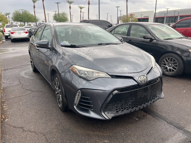 2017 Toyota Corolla SE photo 4
