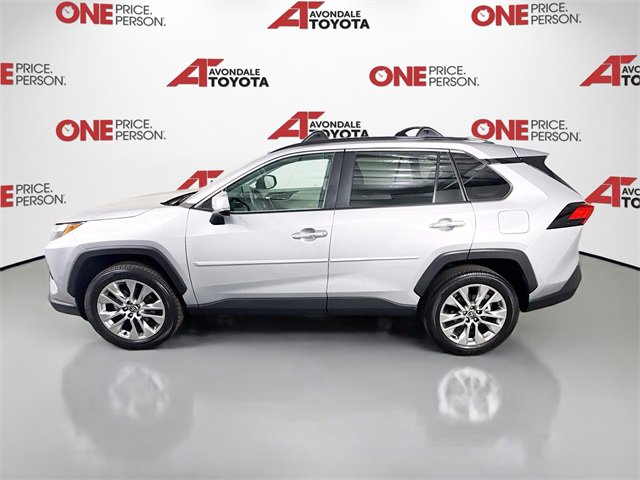 2023 Toyota RAV4 Limited photo 4