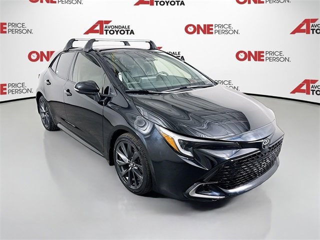 2023 Toyota Corolla Hatchback XSE's photo