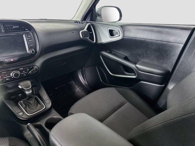 2025 Kia Soul LX - Photo 21