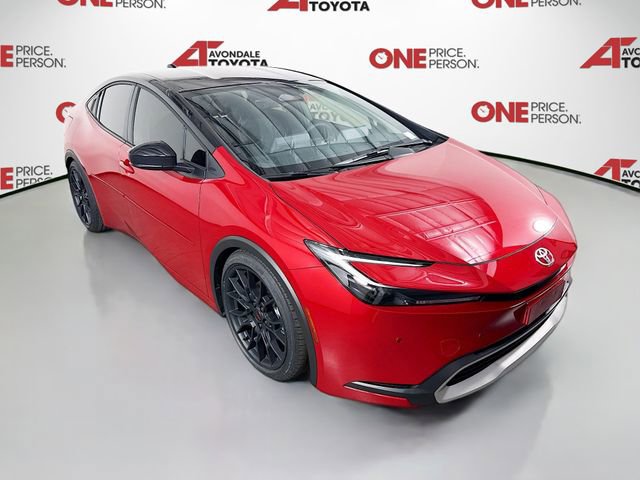 2026 Toyota Prius SE's photo