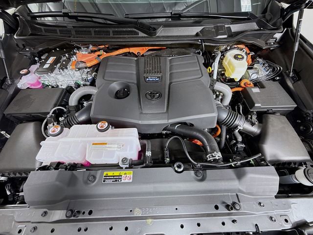 2026 Toyota Tundra Platinum - Photo 30