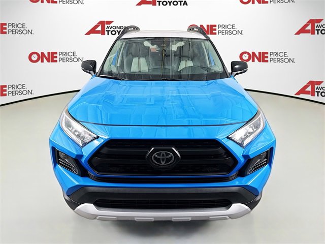 2019 Toyota RAV4 Adventure photo 2