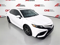2023 Toyota Camry SE Sedan