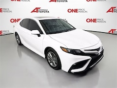 2024 Toyota Camry SE Sedan