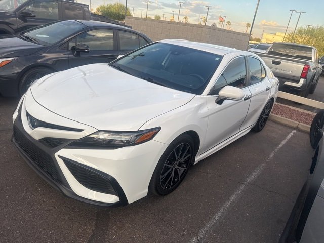 2023 Toyota Camry Hybrid SE photo 2