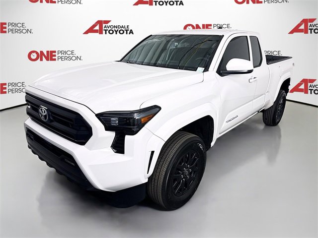 2025 Toyota Tacoma SR5 XtraCab photo 2