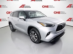 Used  2023 Toyota Highlander XLE SUV 5TDKDRAH2PS511853 For Sale in Avondale, AZ