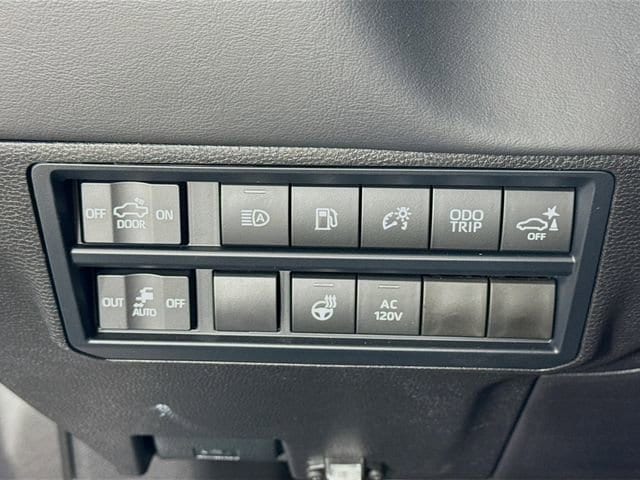 2026 Toyota Tundra Platinum - Photo 10