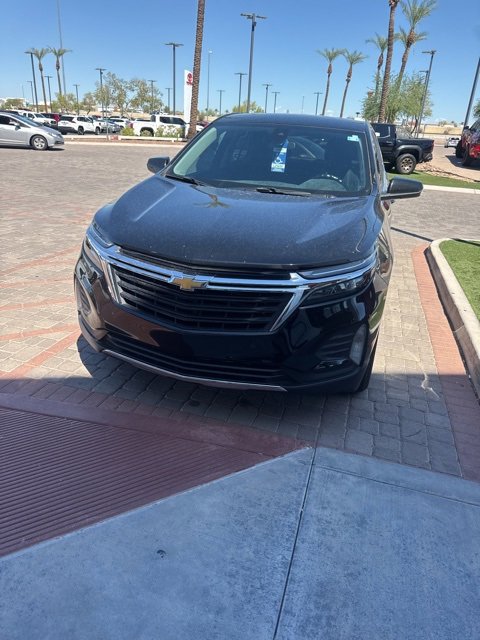2024 Chevrolet Equinox photo 2