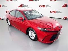 2025 Toyota Camry SE Sedan
