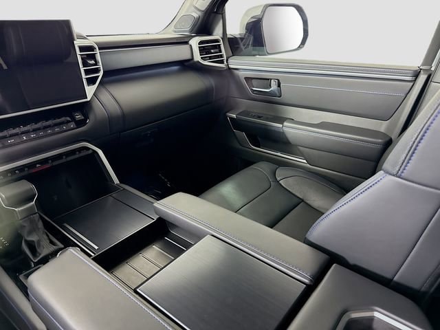 2025 Toyota Tundra Platinum - Photo 23