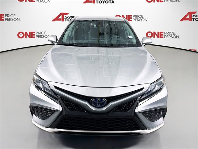 2024 Toyota Camry Hybrid XSE photo 2