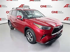 Used  2023 Toyota Highlander XLE SUV 5TDKDRBH5PS032437 For Sale in Avondale, AZ