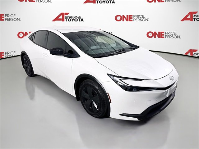 2025 Toyota Prius LE