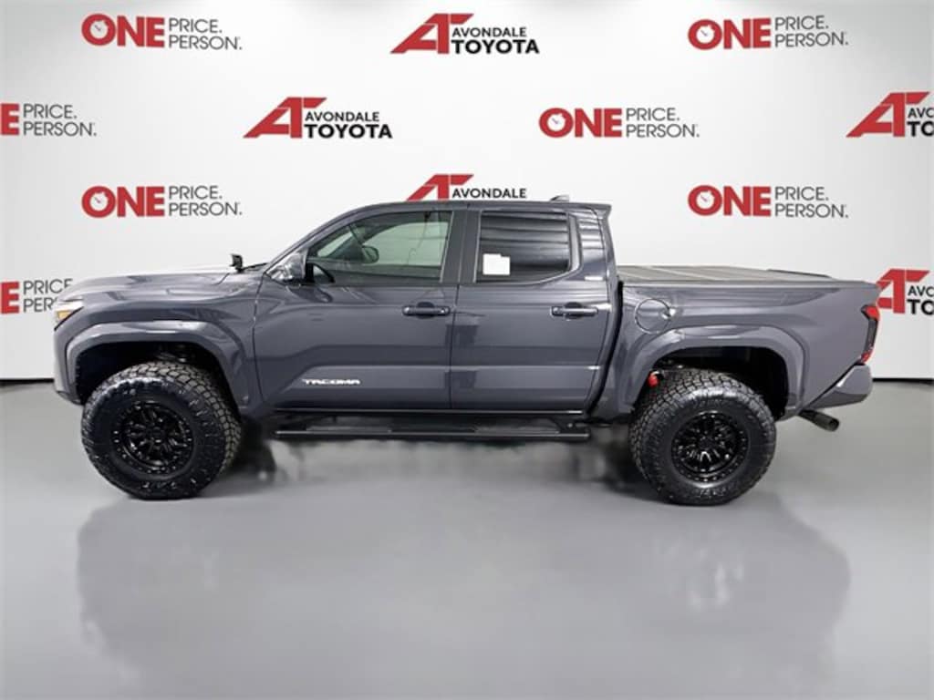 New 2025 Toyota Tacoma SR5 4X4 DOUBLE CAB