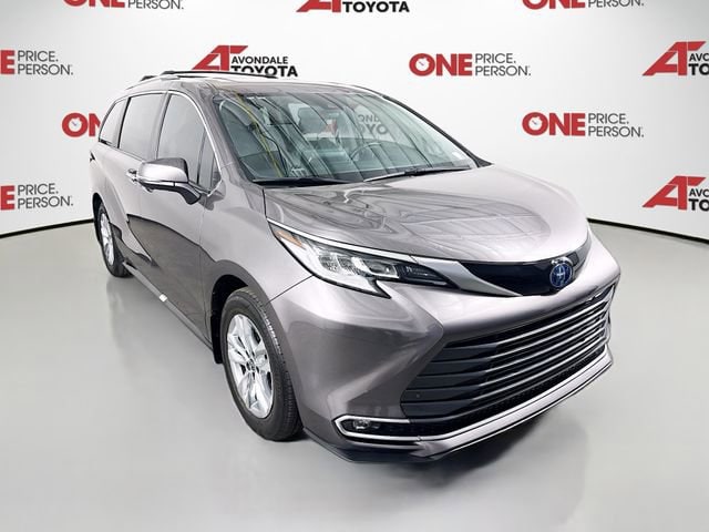 2024 Toyota Sienna Van Passenger Van 