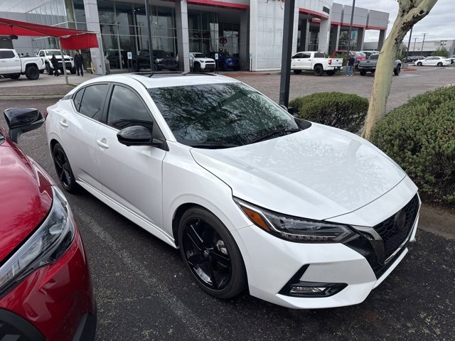 2022 Nissan Sentra SR photo 2