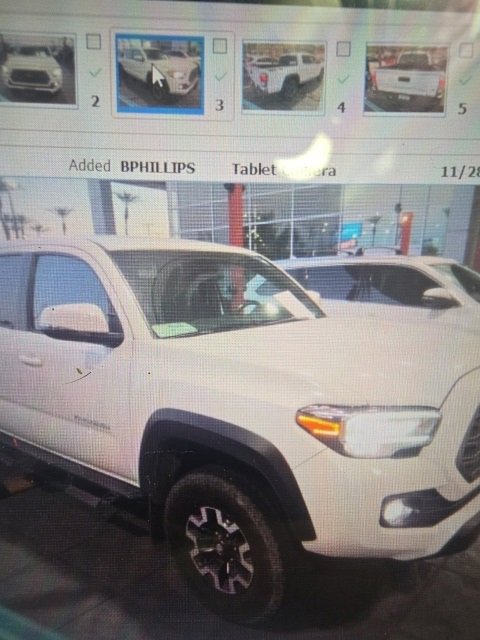 2023 Toyota Tacoma SR5 V6 4x4 photo 4