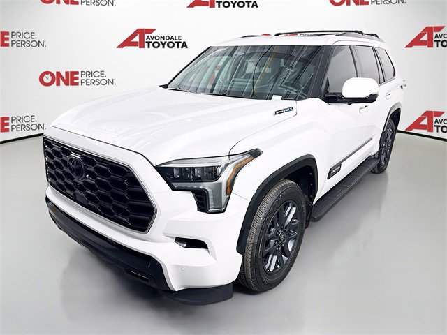 2024 Toyota Sequoia Platinum photo 3
