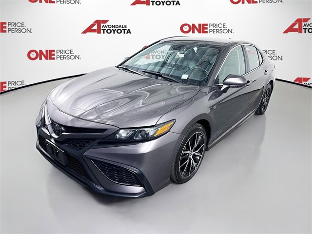 2023 Toyota Camry SE photo 3