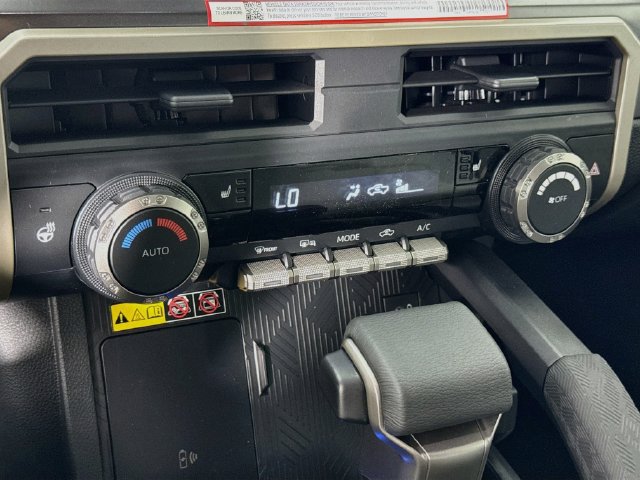 2026 Toyota Tacoma SR5 - Photo 15