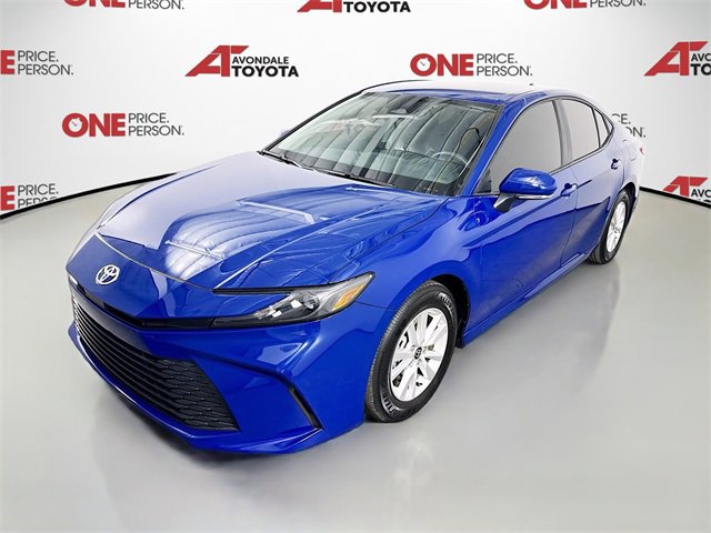 2025 Toyota Camry LE photo 3