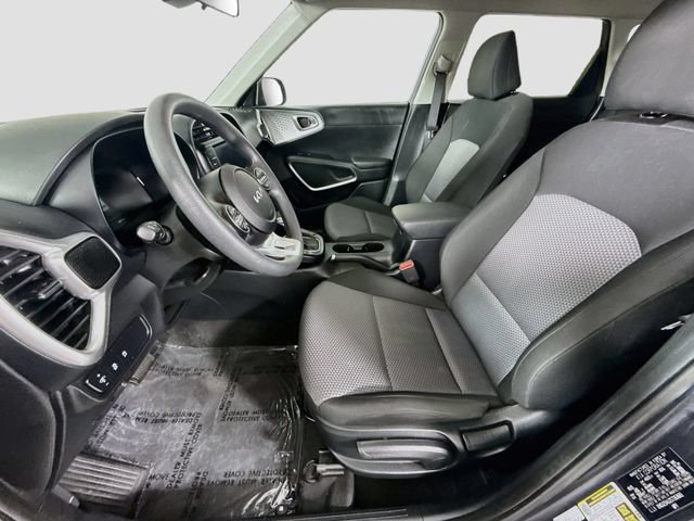 2025 Kia Soul LX - Photo 19